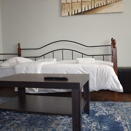 Athenian Modern Apartment Mavili Square Dış mekan fotoğraf